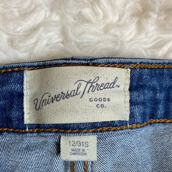 Universal Thread High Rise Skinny Short Blue Jeans - Picture 8 of 8